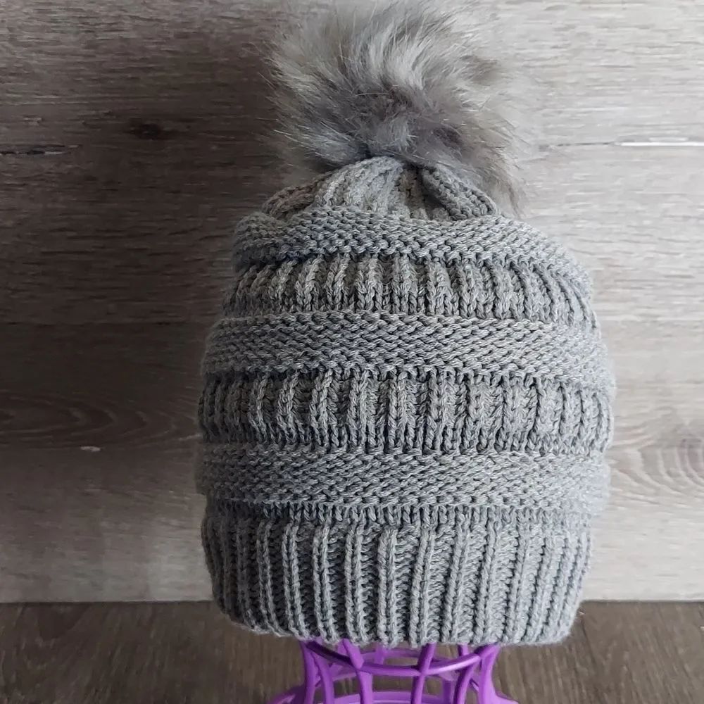 C.C Gray Knit Pom Beanie